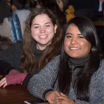 Alumnos durante bienvenida de negocios EM18