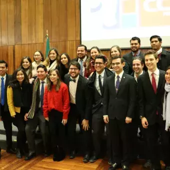 Amigos y compañeros de los nuevos integrantes FEITESM