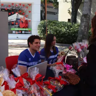 Feria de San Valentín Profesional.