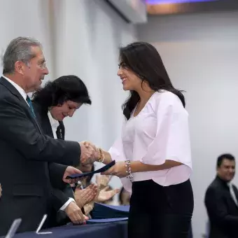 Entrega de reconocimientos a nuestros alumnos y profesores 