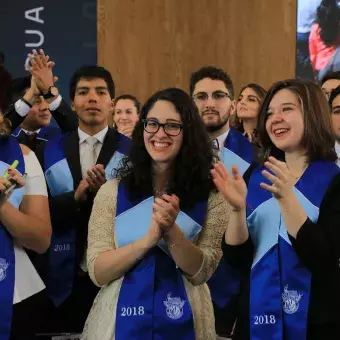 alumnos graduados