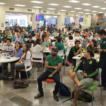 Comunidad Tec vivió el ambiente mundialista en el partido de México contra Suecia