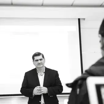 David Garza visita campus Hidalgo 
