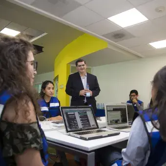 David Garza visita campus Hidalgo 