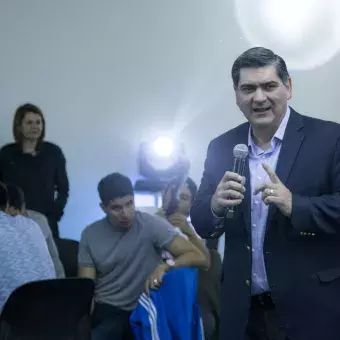 David Garza visita campus Hidalgo 