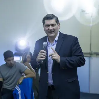 David Garza visita campus Hidalgo 
