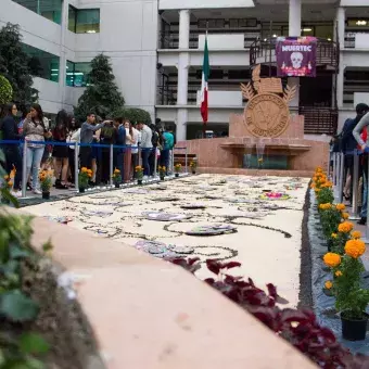 Muertec se lleva a cabo en la preparatoria del Tecnológico de Monterrey campus Toluca para celebrar el Día de Muertos