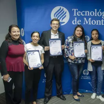 Reconoce Tec Veracruz a los mejores estudiantes del año (fotogalería)