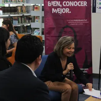 WE Radio en Campus Irapuato hablando sobre el modelo educativo TEC21