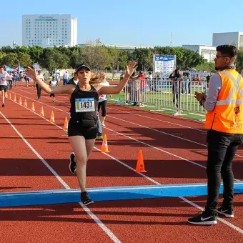 alumnos del tec en carrera borregos 