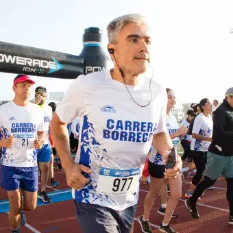 alumnos del tec en carrera borregos 