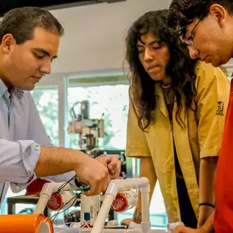 Alumnos del Tecnológico de Monterrey viviendo su Semanai en campus Tampico