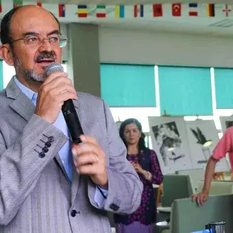 Alumnos del Tec de Monterrey conocen exposición de Juan Rulfo.