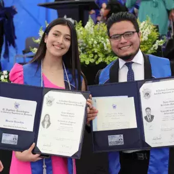 Graduación Profesional y posgrado junio 2022