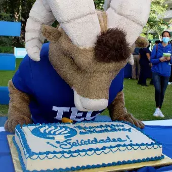 Tec campus Cuernavaca, cumple 42 años de hacer historia en Morelos