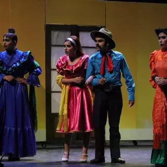 Baile folclórico de Jalisco en el espectáculo de Estampas de México del Tec Guadalajara.