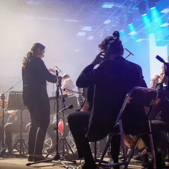 Tec Pue da bienvenida a las fiestas con música, luces y ballet (fotos)