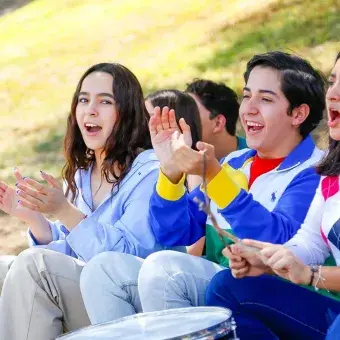 Nada fue impedimento para apoyar a su equipo