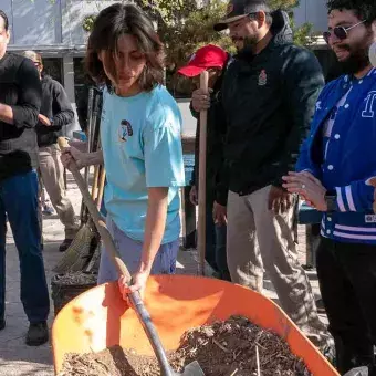 Reforestación: Jovenes juarenses plantan 100 árboles en el Tec