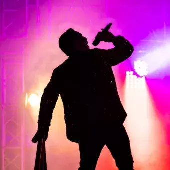 Silueta cantante Arte y Cultura