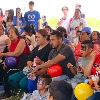 Labor social en Zapopan, realizado por estudiantes de la PrepaTec Guadalajara.