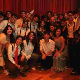 Comunidad Tec vibra en teatro de la ciudad (fotos)