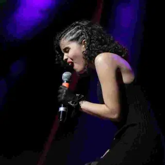 Comunidad Tec vibra en teatro de la ciudad (fotos)