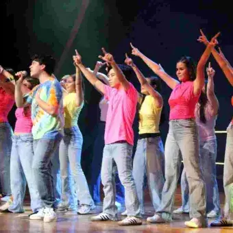 Comunidad Tec vibra en teatro de la ciudad (fotos)