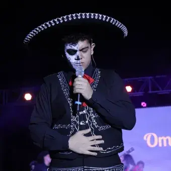 La PrepaTec Cuernavaca celebró la duodécima edición del Festival Omeyocán, inspirado en el Virreinato, con muestras gastronómicas, ofrendas, arte y música que unieron tradición, historia e innovación.