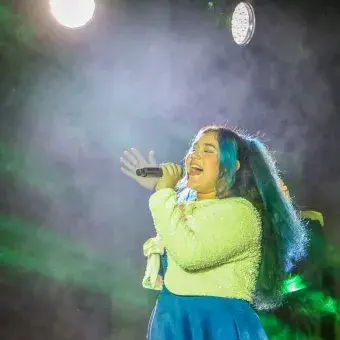 Show Christmas Rocks en el campus