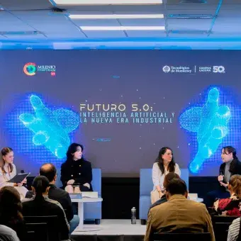 Panel de mujeres dialoga sobre el impacto de su género en el desarrollo tecnológico en el marco del Symposium de Inteligencia Articial en el Tec de Monterrey campus Laguna
