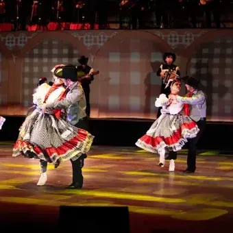 Participaron EXATEC en la celebración del 30 aniversario de Raíces.