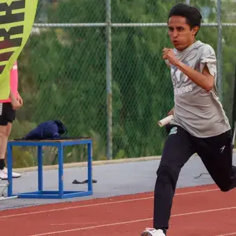 Representante de Ingeniería durante encuentro de atletismo