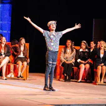 Estudiantes del Tec de Monterrey campus Laguna presentan el musical Legalmente Rubia en el Teatro Isauro Martínez