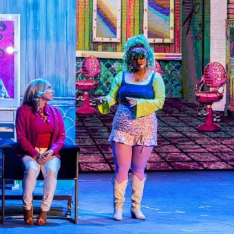 Estudiantes del Tec de Monterrey campus Laguna presentan el musical Legalmente Rubia en el Teatro Isauro Martínez