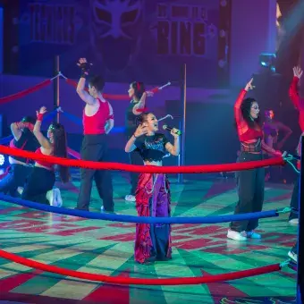 Estudiantes del Tec Puebla realizan presentación musical y coreográfica durante "Los Sonidos del Ring" en Arena Borregos