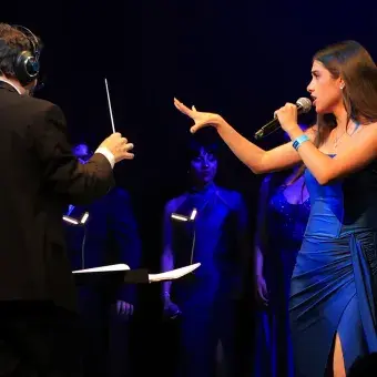 En una noche llena de música y memoria, el Tec celebró 50 años de presencia universitaria en la Ciudad de México en el Lunario del Auditorio Nacional.