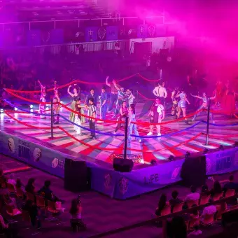 Presentación artística de estudiantes durante el concierto "Los Sonidos del Ring" en Arena Borregos del Tec Puebla