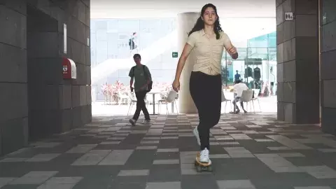 Andando en patineta por el Tec de Monterrey (video)